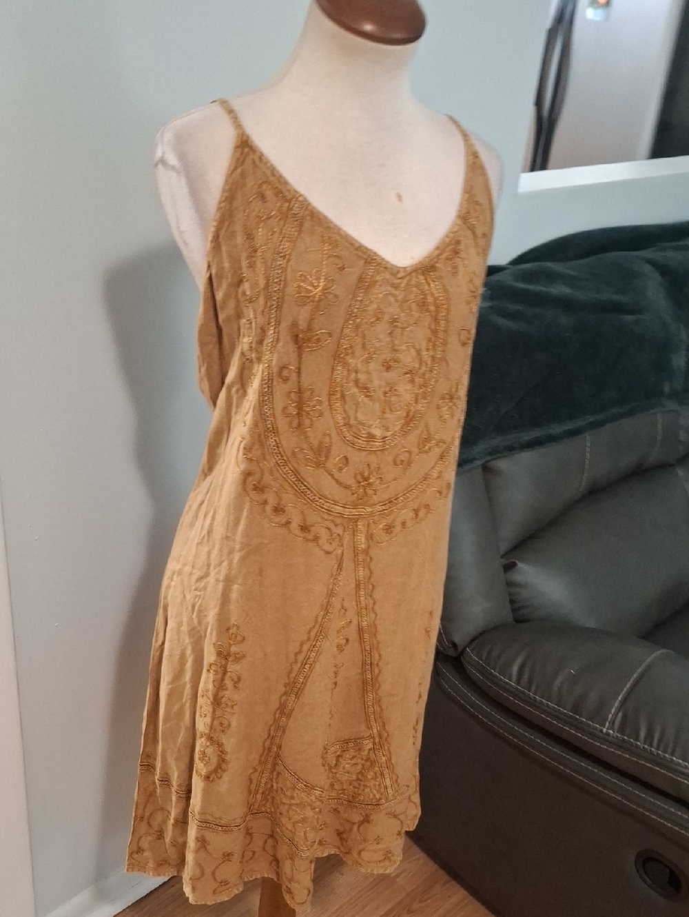 Earthbound-Embroidered Tan Spaghetti-Strap Dress- W Sz XL - Picture 3 of 11